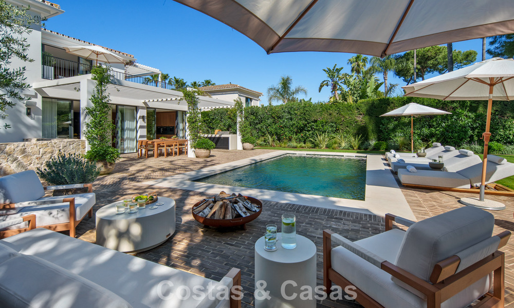 Instapklare, hedendaagse Mediterrane villa te koop grenzend aan de golfbaan van Las Brisas in Nueva Andalucia, Marbella 799126