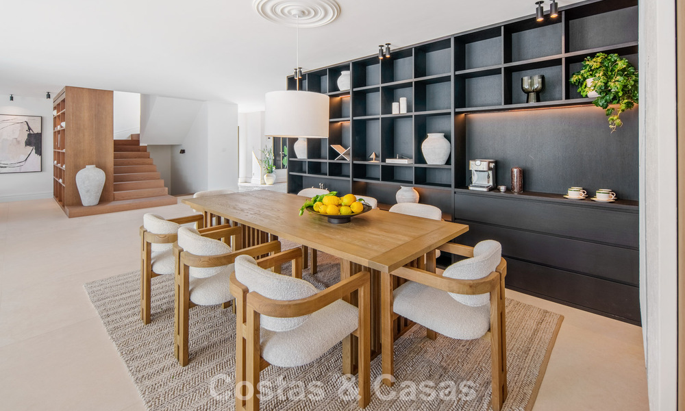 Instapklare, hedendaagse Mediterrane villa te koop grenzend aan de golfbaan van Las Brisas in Nueva Andalucia, Marbella 799132