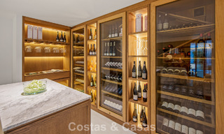 Instapklare, hedendaagse Mediterrane villa te koop grenzend aan de golfbaan van Las Brisas in Nueva Andalucia, Marbella 799152 