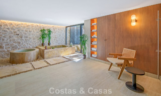 Instapklare, hedendaagse Mediterrane villa te koop grenzend aan de golfbaan van Las Brisas in Nueva Andalucia, Marbella 799159 