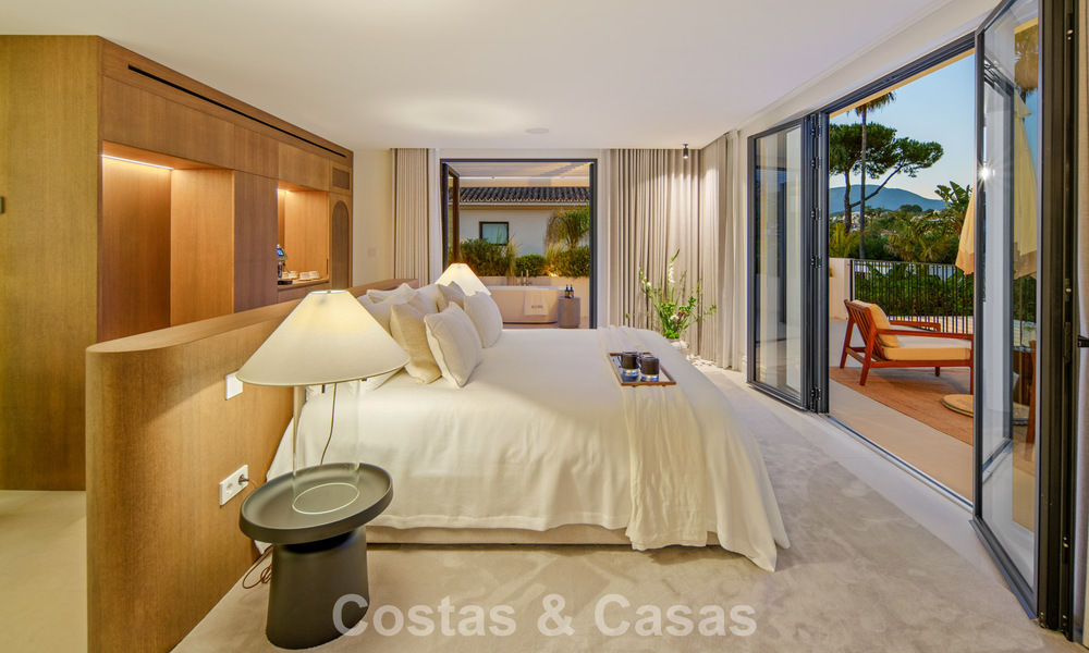 Instapklare, hedendaagse Mediterrane villa te koop grenzend aan de golfbaan van Las Brisas in Nueva Andalucia, Marbella 799178