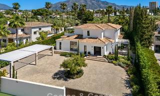Instapklare, hedendaagse Mediterrane villa te koop grenzend aan de golfbaan van Las Brisas in Nueva Andalucia, Marbella 799184 