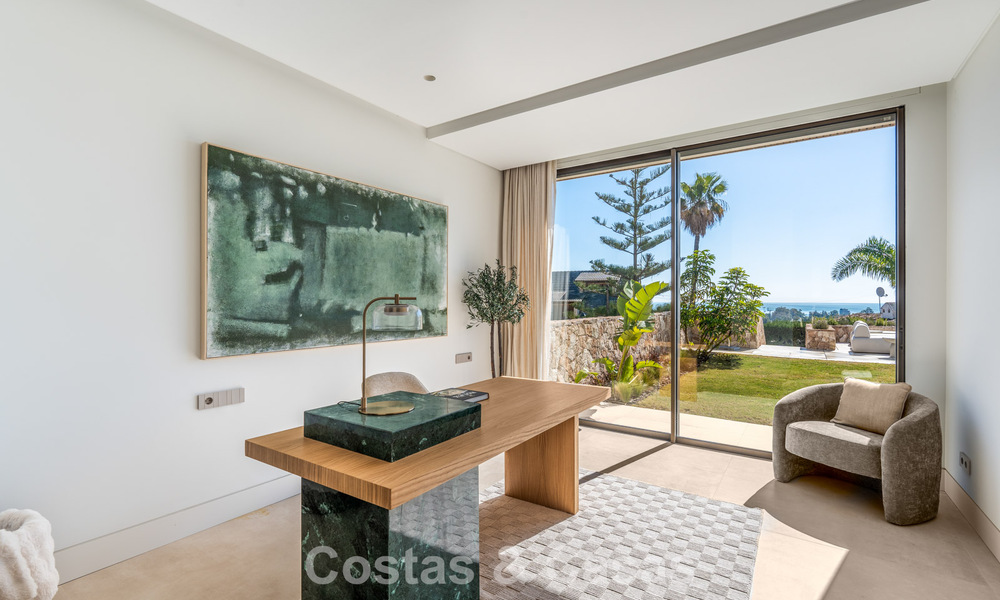 Moderne luxevilla met adembenemend zeezicht te koop vlakbij Malaga West, Costa del Sol 799428