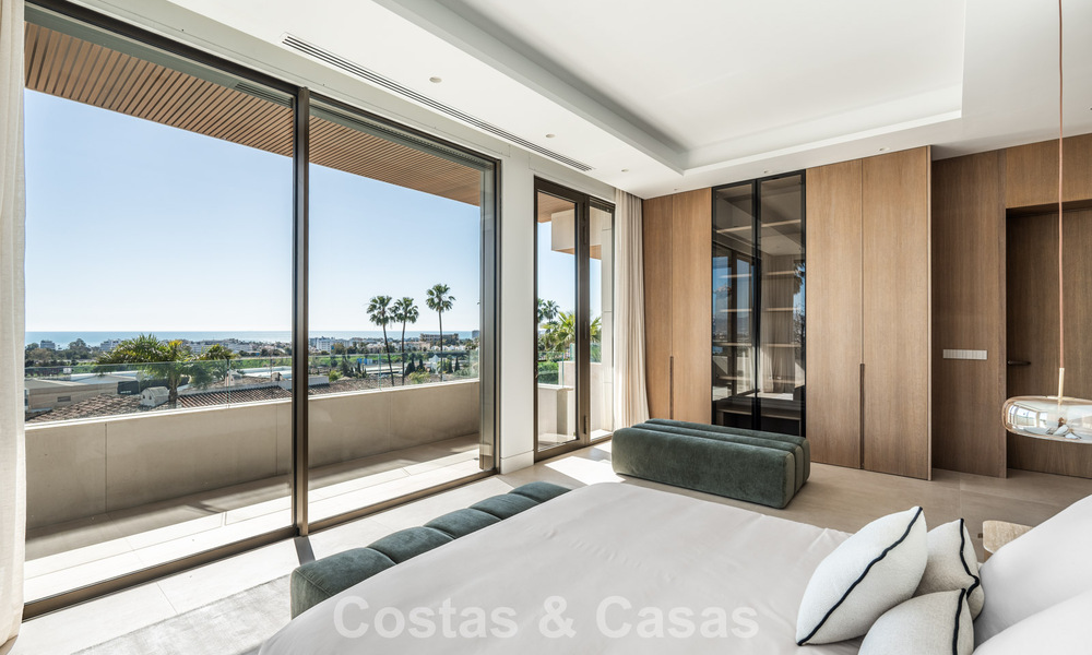 Moderne luxevilla met adembenemend zeezicht te koop vlakbij Malaga West, Costa del Sol 799431