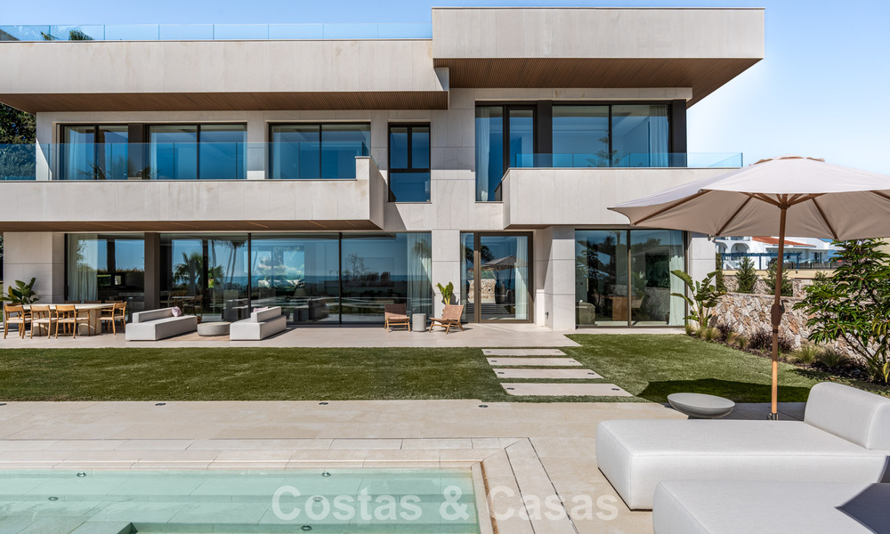 Moderne luxevilla met adembenemend zeezicht te koop vlakbij Malaga West, Costa del Sol 799446