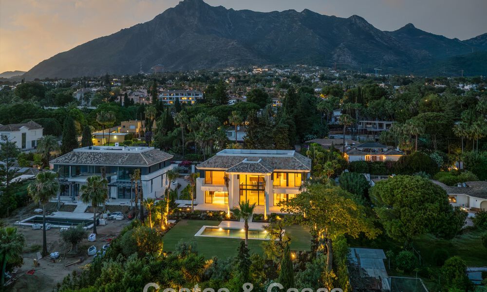 Nieuwe, moderne, architectonische villa met adembenemend zeezicht te koop op Marbella’s Golden Mile 799285