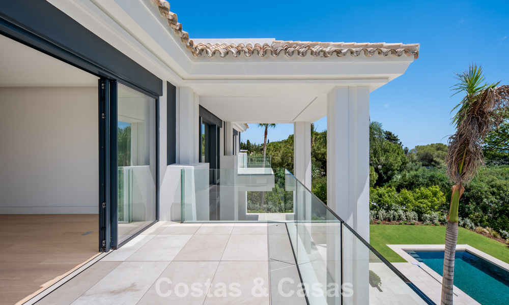 Nieuwe, moderne, architectonische villa met adembenemend zeezicht te koop op Marbella’s Golden Mile 799291