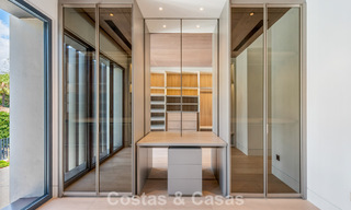 Nieuwe, moderne, architectonische villa met adembenemend zeezicht te koop op Marbella’s Golden Mile 799300 