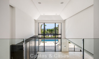 Nieuwe, moderne, architectonische villa met adembenemend zeezicht te koop op Marbella’s Golden Mile 799307 