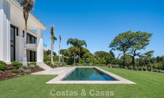 Nieuwe, moderne, architectonische villa met adembenemend zeezicht te koop op Marbella’s Golden Mile 799336 