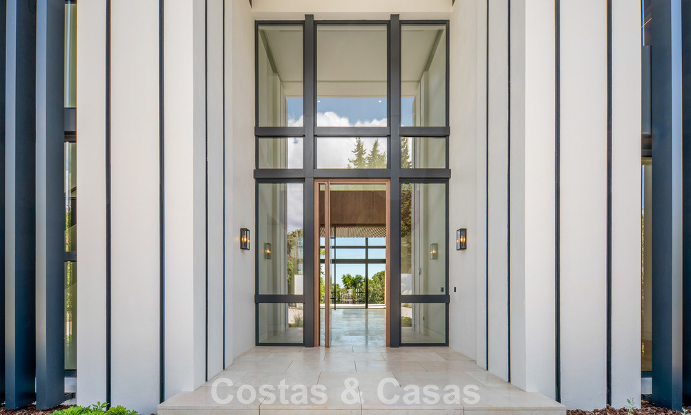 Nieuwe, moderne, architectonische villa met adembenemend zeezicht te koop op Marbella’s Golden Mile 799339