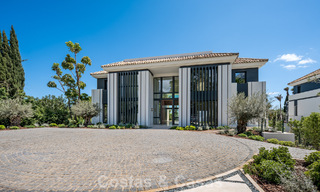 Nieuwe, moderne, architectonische villa met adembenemend zeezicht te koop op Marbella’s Golden Mile 799340 