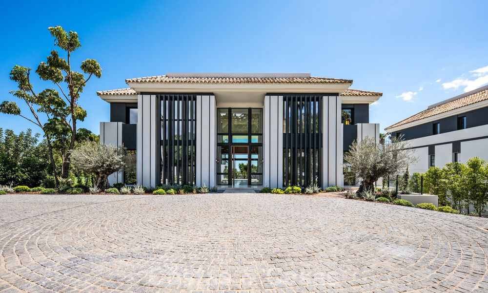 Nieuwe, moderne, architectonische villa met adembenemend zeezicht te koop op Marbella’s Golden Mile 799341