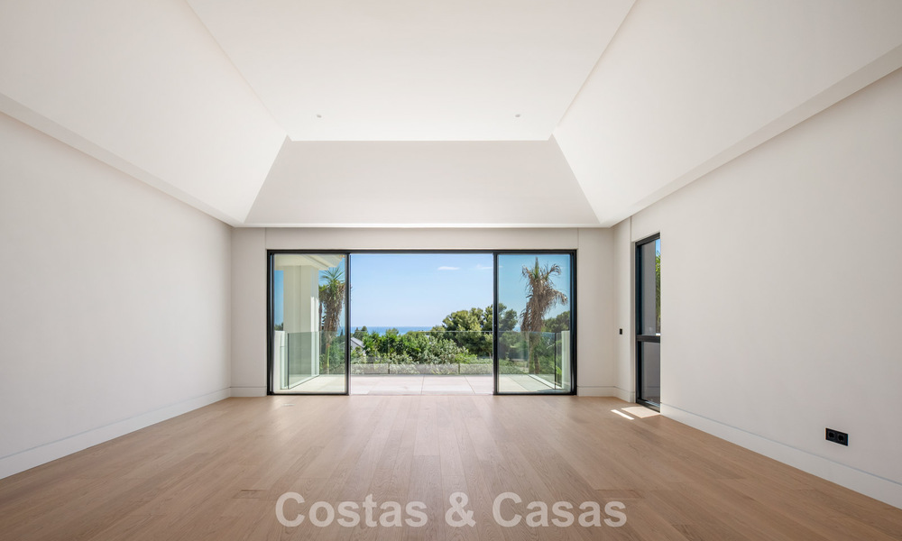 Nieuwe, moderne, architectonische villa met adembenemend zeezicht te koop op Marbella’s Golden Mile 799344