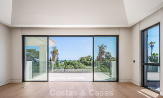 Nieuwe, moderne, architectonische villa met adembenemend zeezicht te koop op Marbella’s Golden Mile 799346 