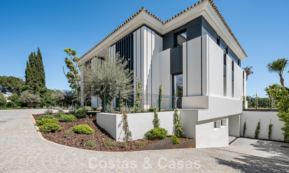 Nieuwe, moderne, architectonische villa met adembenemend zeezicht te koop op Marbella’s Golden Mile 799361
