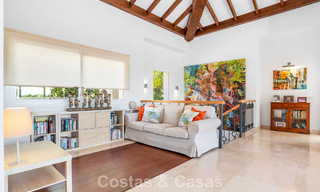 Tijdloze Spaanse luxevilla met grote tuin en zwembad te koop in de heuvels van Marbella - Benahavis 799378 