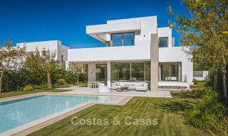 Stijlvolle hedendaagse villa te koop op de New Golden Mile tussen Marbella en Estepona 799478 