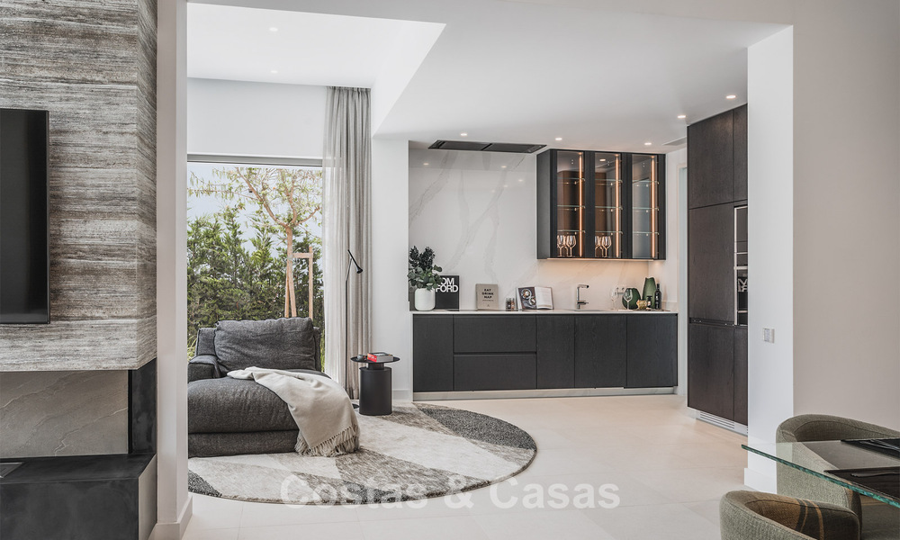 Stijlvolle hedendaagse villa te koop op de New Golden Mile tussen Marbella en Estepona 799484