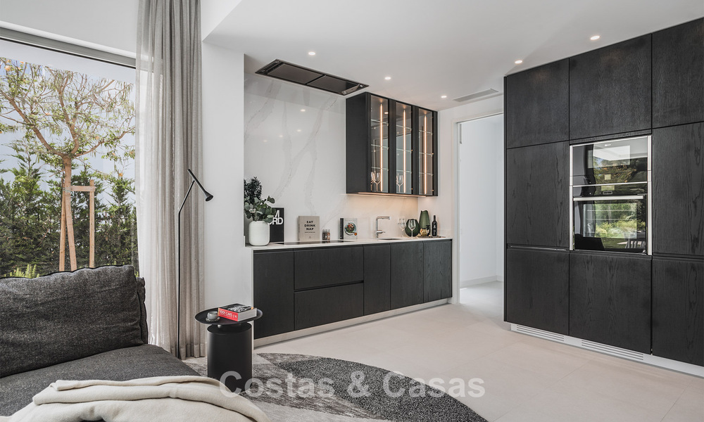 Stijlvolle hedendaagse villa te koop op de New Golden Mile tussen Marbella en Estepona 799485