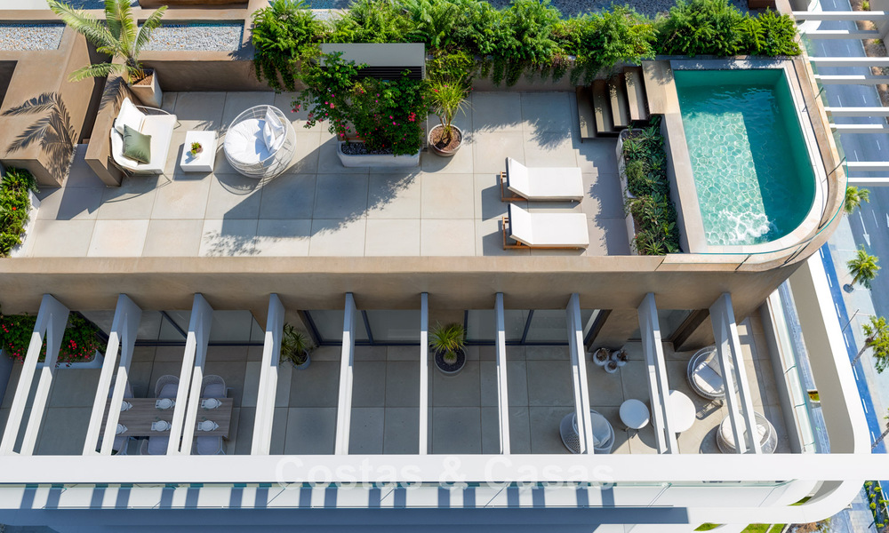 Lancering! Modernistische nieuwbouwappartementen met zeezicht te koop in het centrum van Estepona 799543