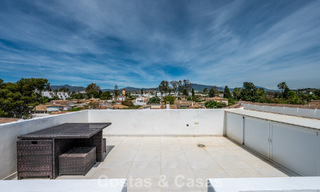 Instapklare, gemoderniseerde mediterrane villa te koop op enkele meters van het strand tussen Marbella en Estepona 799608 