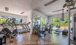 Exclusief gerenoveerd frontlinie strand appartement met direct zeezicht te koop op de New Golden Mile, Estepona Oost 799561 