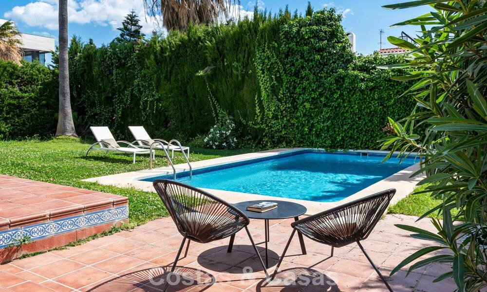 Villa te koop in Nueva Andalucia, Marbella, op loopafstand van het strand, dicht bij Puerto Banus 799673