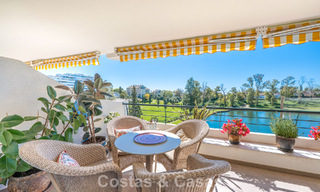 Gerenoveerd, frontline golf appartement te koop dicht bij alle voorzieningen in Guadalmina Alta en San Pedro, Marbella 799697 