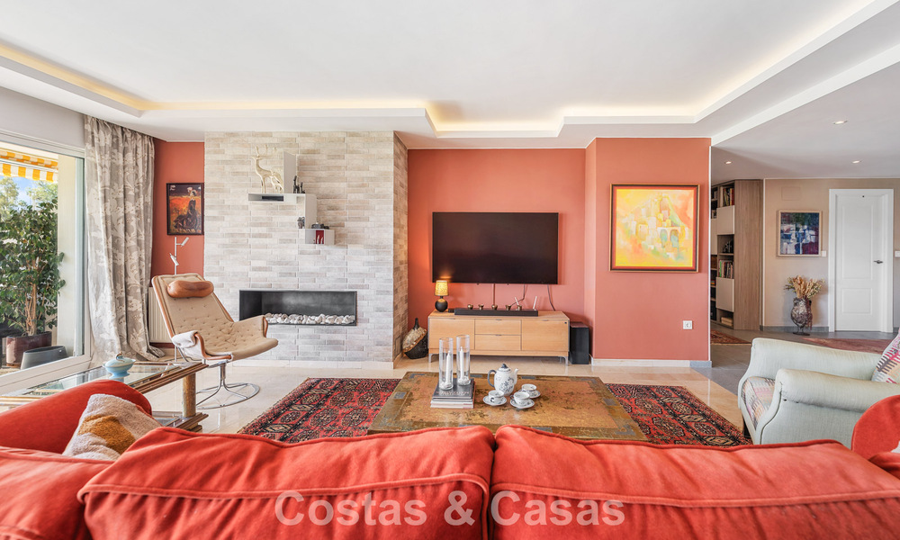 Gerenoveerd, frontline golf appartement te koop dicht bij alle voorzieningen in Guadalmina Alta en San Pedro, Marbella 799713