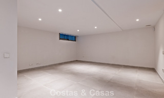 Moderne halfvrijstaande villa te koop dicht bij voorzieningen in Guadalmina en San Pedro centrum, Marbella 799890 