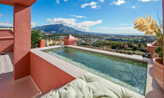 Hoogwaardig gerenoveerd penthouse met spectaculair zeezicht te koop in Marbella - Benahavis 800065 