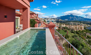 Hoogwaardig gerenoveerd penthouse met spectaculair zeezicht te koop in Marbella - Benahavis 800066 