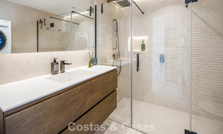 Hoogwaardig gerenoveerd penthouse met spectaculair zeezicht te koop in Marbella - Benahavis 800071 