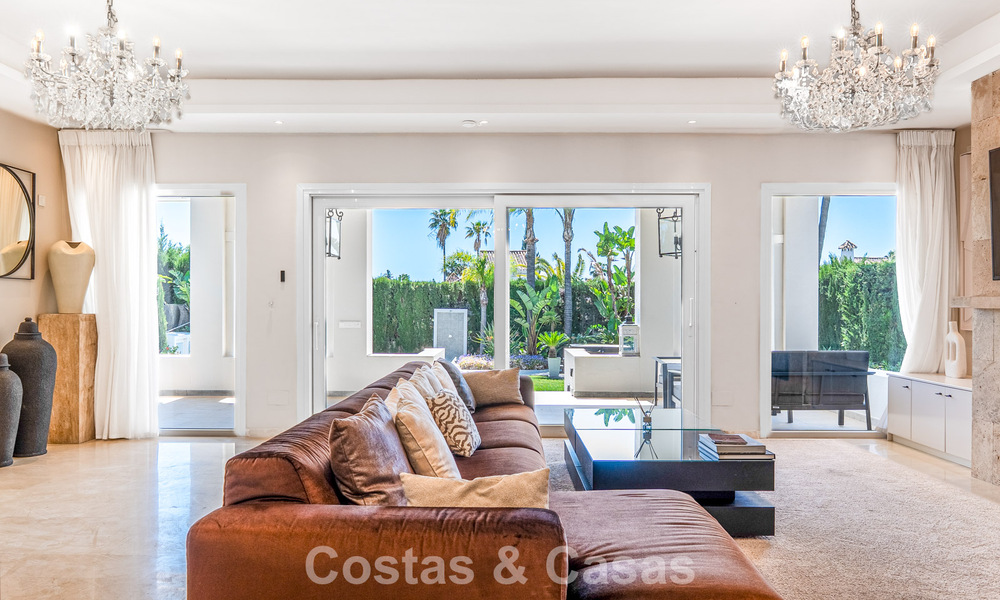 Luxueuze villa met entertainment-level en gastenverblijf te koop in Nueva Andalucía, Marbella 799976