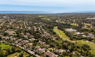 Prachtig, eigentijds gerenoveerde, Andalusische villa met panoramisch zeezicht te koop in Sotogrande, Costa del Sol 799838 