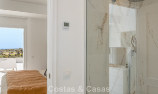 Prachtig, eigentijds gerenoveerde, Andalusische villa met panoramisch zeezicht te koop in Sotogrande, Costa del Sol 799851 