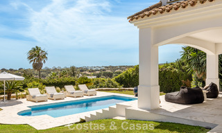 Prachtig, eigentijds gerenoveerde, Andalusische villa met panoramisch zeezicht te koop in Sotogrande, Costa del Sol 799872 