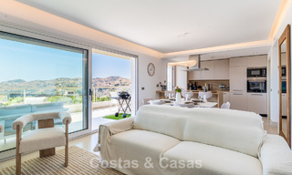 Zeer lichtrijk appartement met ruim loungeterras te koop in La Cala Golf in Mijas, Costa del Sol 799960 
