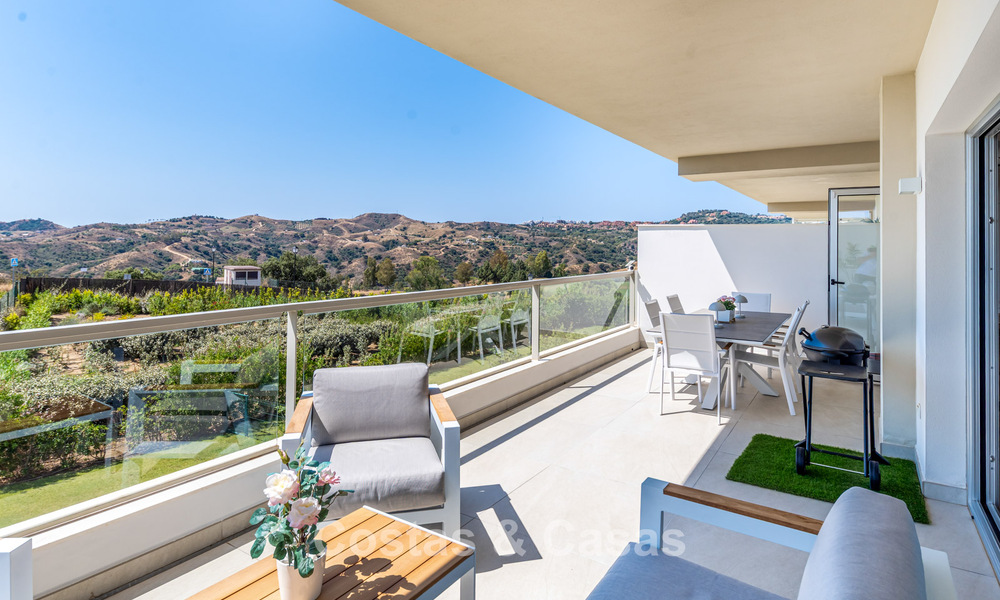 Zeer lichtrijk appartement met ruim loungeterras te koop in La Cala Golf in Mijas, Costa del Sol 799962