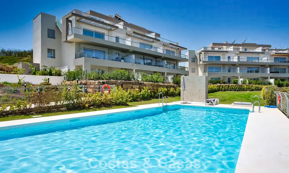 Zeer lichtrijk appartement met ruim loungeterras te koop in La Cala Golf in Mijas, Costa del Sol 799973