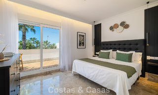 Gerenoveerde, halfvrijstaande villa te koop met zeezicht aan de golfbaan ten Oosten van Marbella 800242 