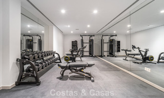 Gesofisticeerde luxevilla te koop met panoramisch uitzicht in Nueva Andalucia’s begeerde golfvallei, Marbella 800341 