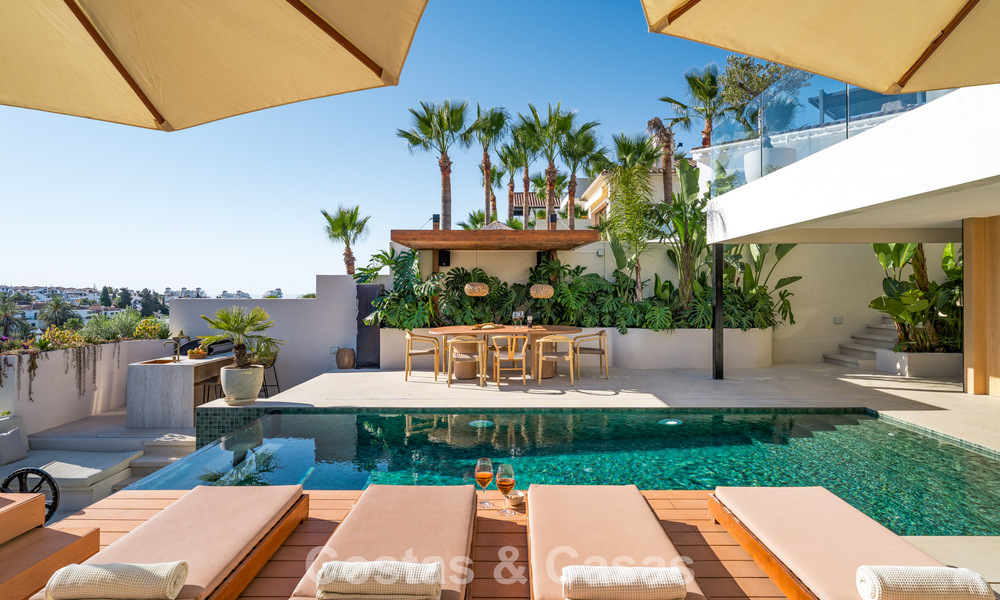 Modern, gerenoveerd luxevilla met prachtig uitzicht te koop in Nueva Andalucia, Marbella 800346