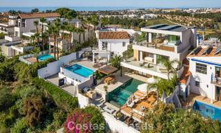 Modern, gerenoveerd luxevilla met prachtig uitzicht te koop in Nueva Andalucia, Marbella 800369 