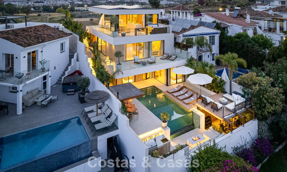 Modern, gerenoveerd luxevilla met prachtig uitzicht te koop in Nueva Andalucia, Marbella 800371