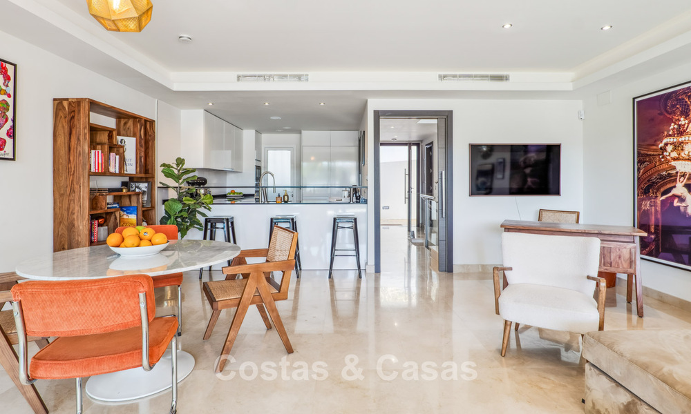 Luxueus townhouse te koop vlakbij Puente Romano, Marbella’s Golden Mile 800373