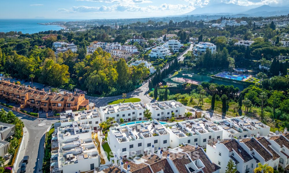 Luxueus townhouse te koop vlakbij Puente Romano, Marbella’s Golden Mile 800380