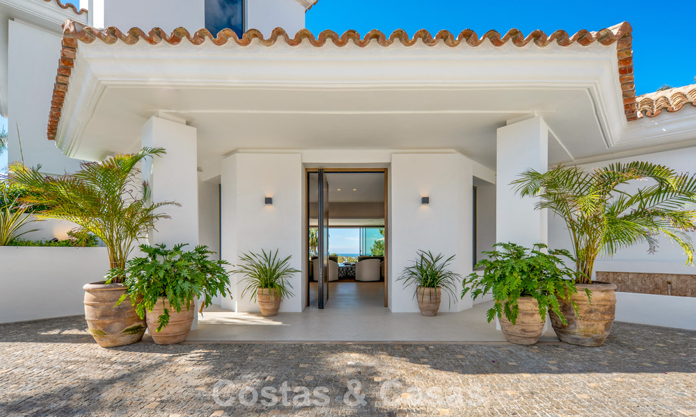 Moderne mediterrane luxevilla te koop in een afgeschermde community in Marbella - Benahavis 800406