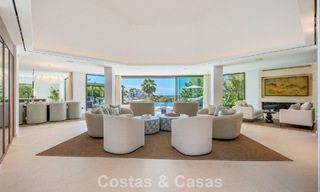 Moderne mediterrane luxevilla te koop in een afgeschermde community in Marbella - Benahavis 800410 
